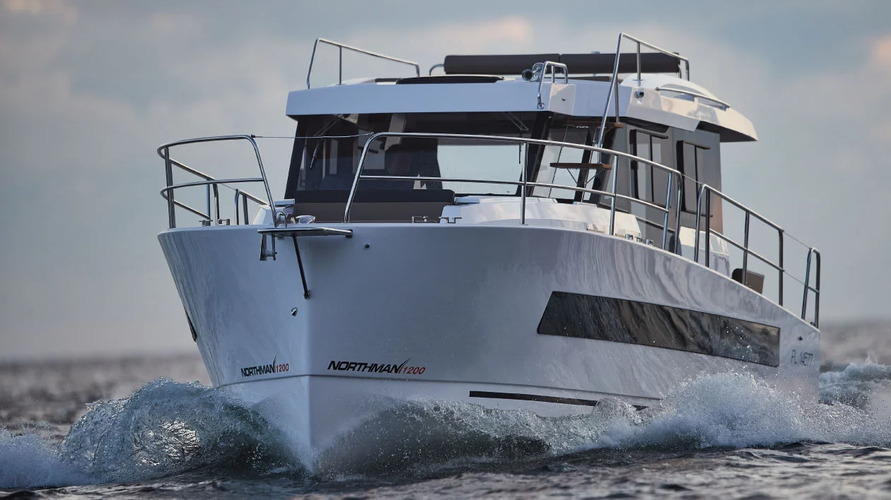 Yacht 17